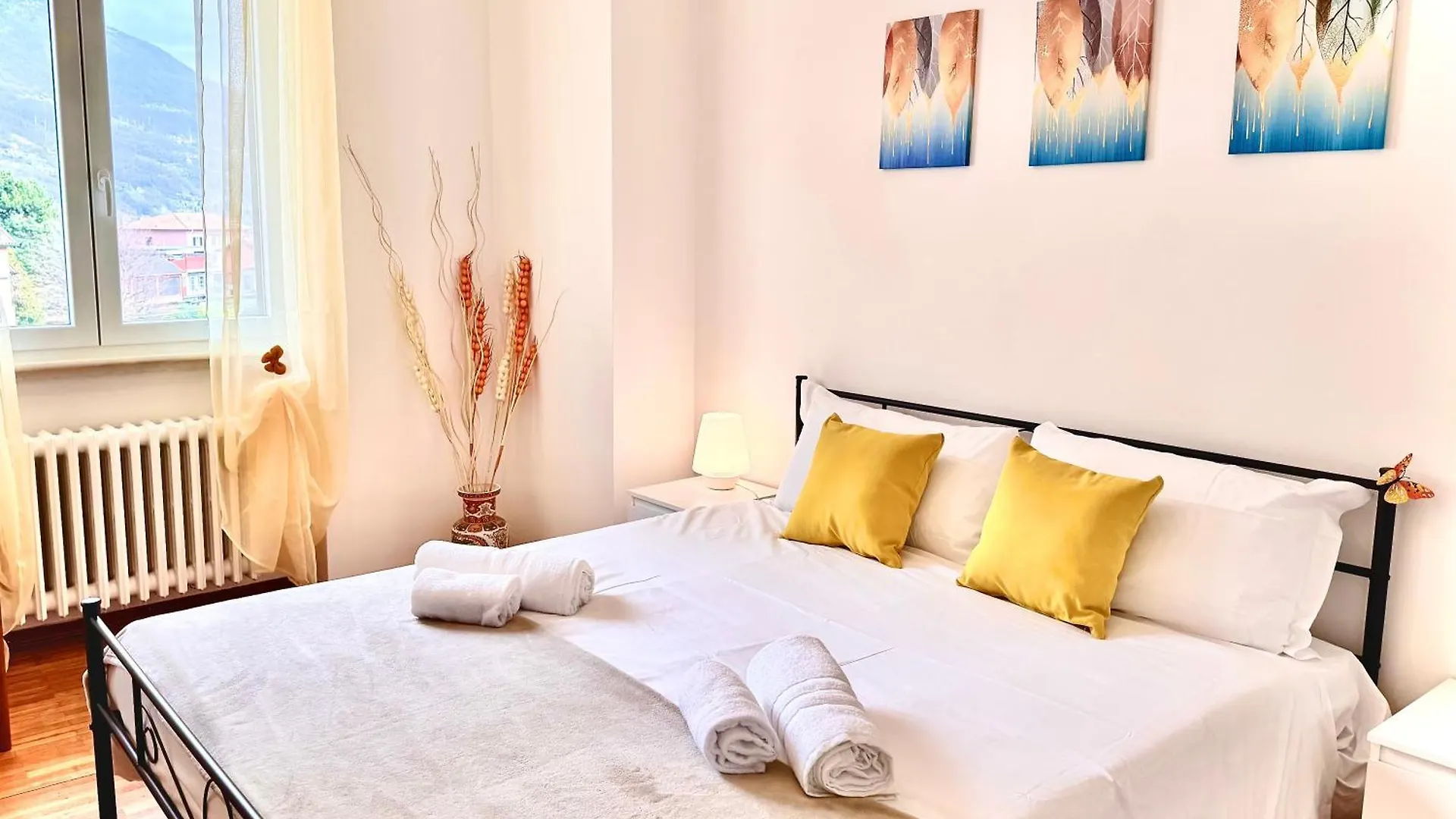 Casa Viola - Free Parking Near Beach Domaso Apartment