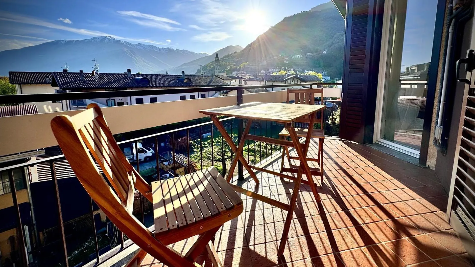 Casa Viola - Free Parking Near Beach Domaso